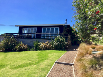 LOT 1: Waiheke Experience